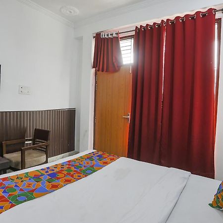 Fabexpress Samira Residency, Near Botanical Garden Hotel Noida Exterior foto
